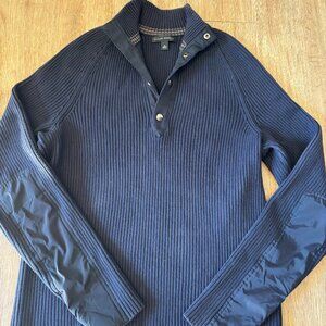 Banana Republic Navy Blue Men's Sweater - Size M